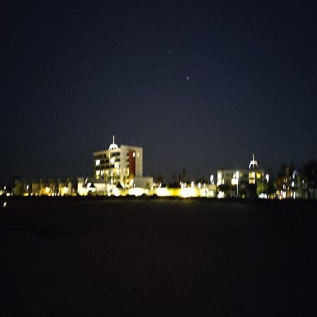 A 406 Fantastic Ocean Beach And Marina View Apt - ماندوره المظهر الخارجي الصورة